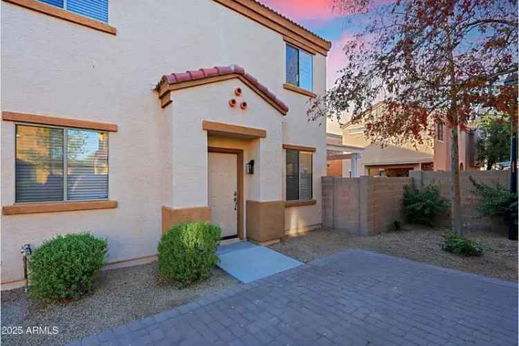 Single-family house For Sale in 7519, South 13th Place, Phoenix, Arizona