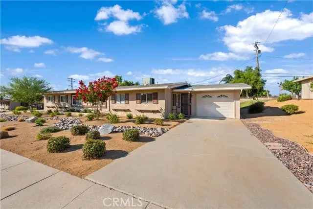 Single-family house For Sale in Menifee, California