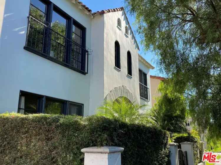 Multi-family house For Sale in Los Angeles, California