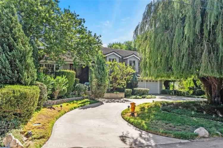 Single-family house For Sale in 5072, Grandview Avenue, Yorba Linda, California