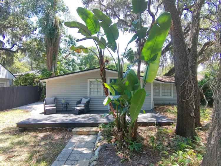 Multi-family house For Sale in 8701, North Hamner Avenue, Tampa, Florida