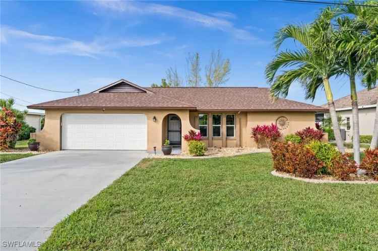 Single-family house For Sale in 3024, Southeast 5th Place, Cape Coral, Florida