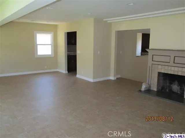 Single-family house For Sale in Glendale, California