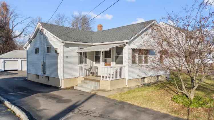 Single-family house For Sale in 43, Goodsell Street, West Hartford, Connecticut