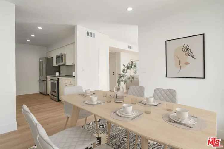 Condo For Sale in 406, North Oakhurst Drive, Beverly Hills, California