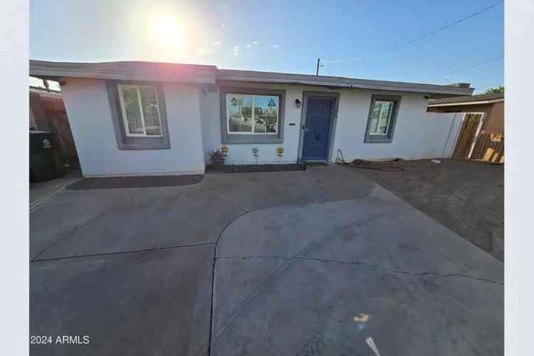 Single-family house For Sale in 206, North 5th Street, Avondale, Arizona