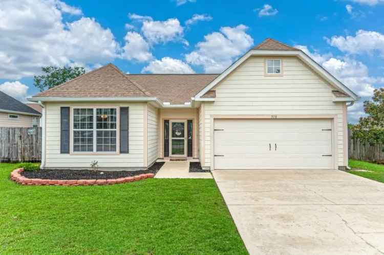 Single-family house For Sale in 510, Boulder Street, Crestview, Florida