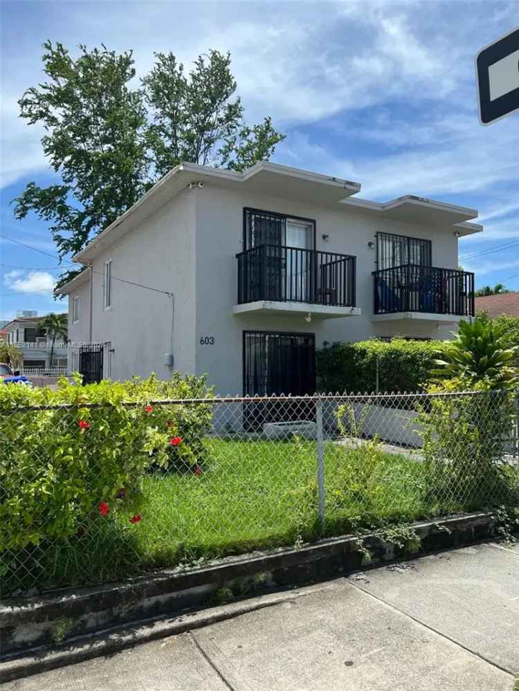 Multi-family house For Sale in 603, Southwest 11th Avenue, Miami, Florida