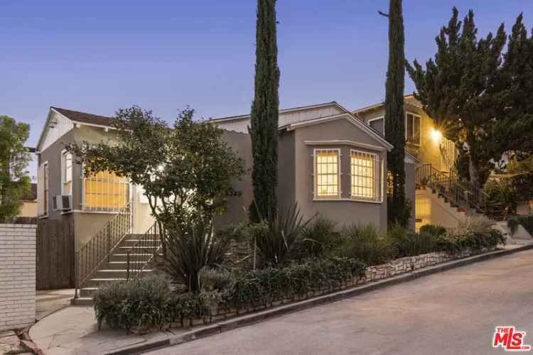 Multi-family house For Sale in 3349, Wood Terrace, Los Angeles, California