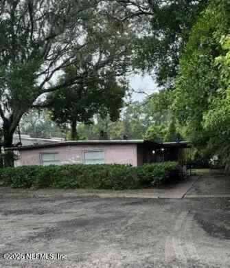 Multi-family house For Sale in 8870, Washington Avenue, Jacksonville, Florida