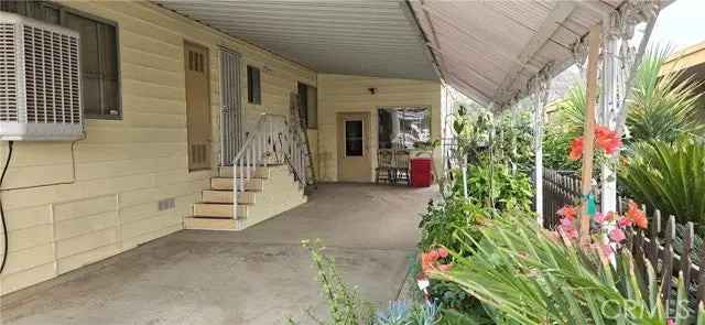 Single-family house For Sale in Homeland, California