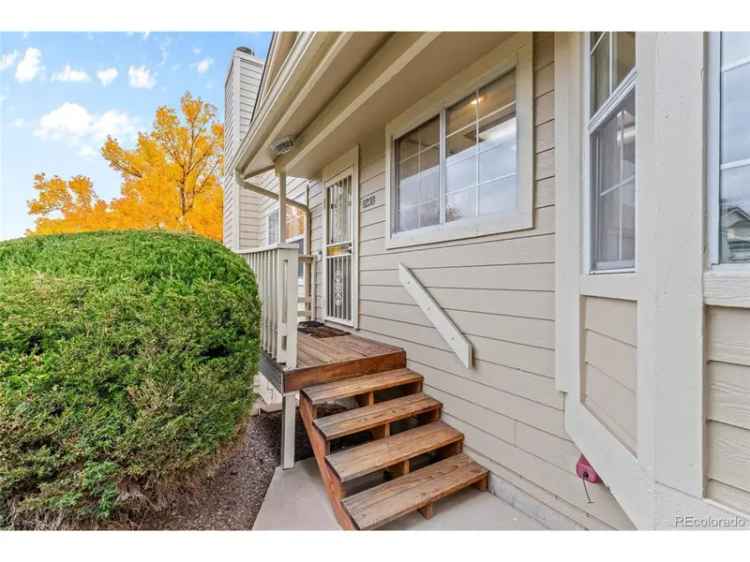 Single-family house For Sale in Centennial, Colorado