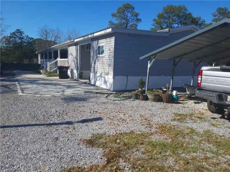 Single-family house For Sale in 5169, South Roswell Road, Tillmans Corner, Alabama