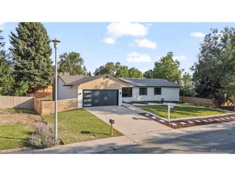 Single-family house For Sale in 6285, South Oneida Way, Centennial, Colorado