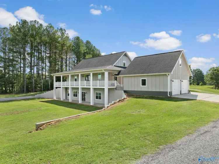 Single-family house For Sale in Hartselle, Alabama