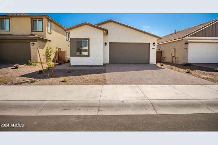 Single-family house For Sale in 18197, West Vogel Avenue, Goodyear, Arizona