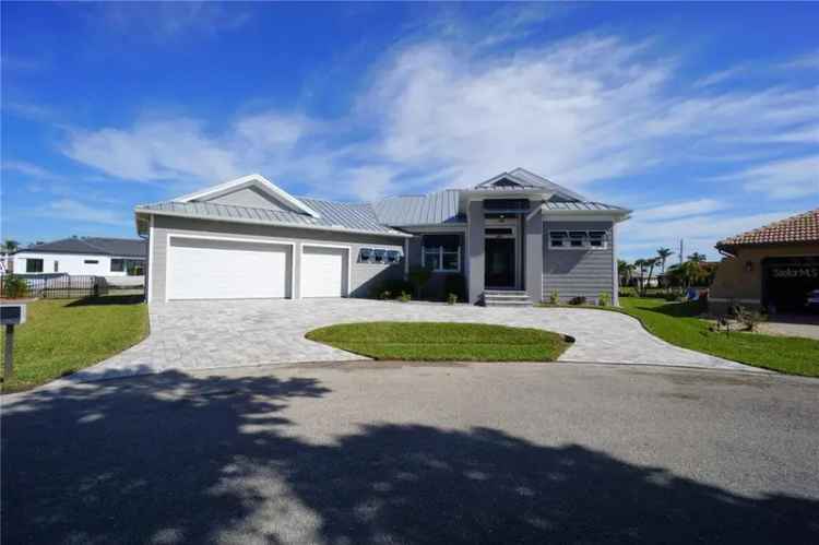 Single-family house For Sale in 490, Sorrento Court, Punta Gorda, Florida