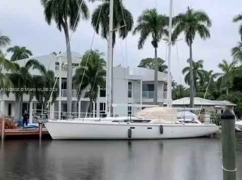 Single-family house For Sale in Fort Lauderdale, Florida