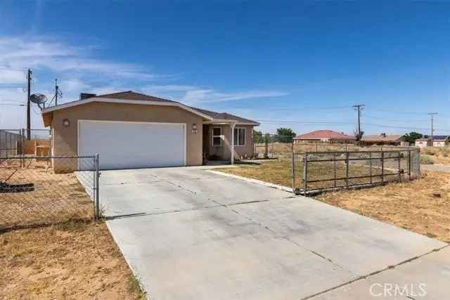 Single-family house For Sale in California City, California