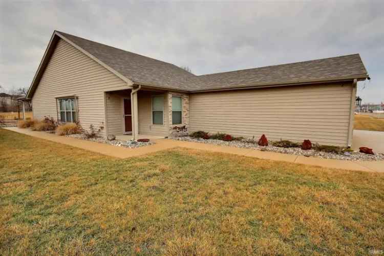 Condo For Sale in 2203, Chandler Way, Auburn, Indiana