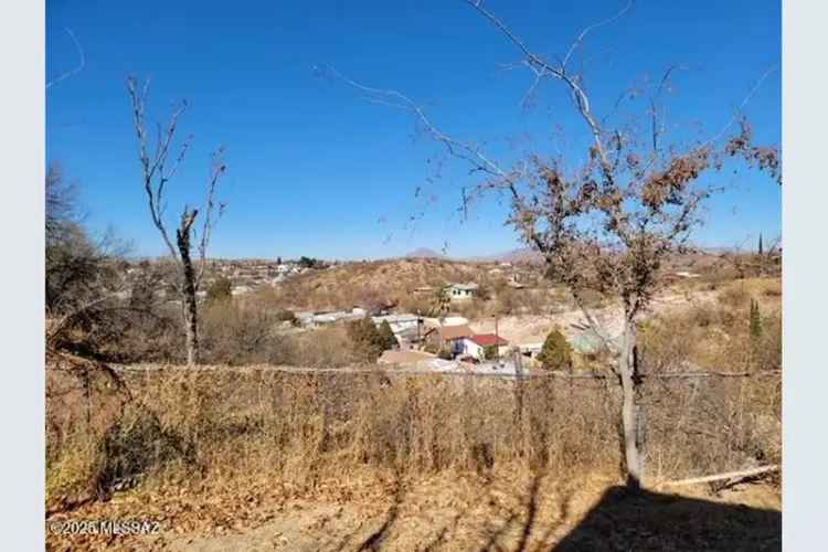 Single-family house For Sale in 165, East Hudgins Street, Nogales, Arizona