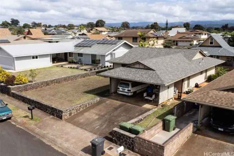 Single-family house For Sale in Mililani Town, Hawaii