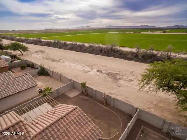 Single-family house For Sale in 19422, North Smith Drive, Maricopa, Arizona