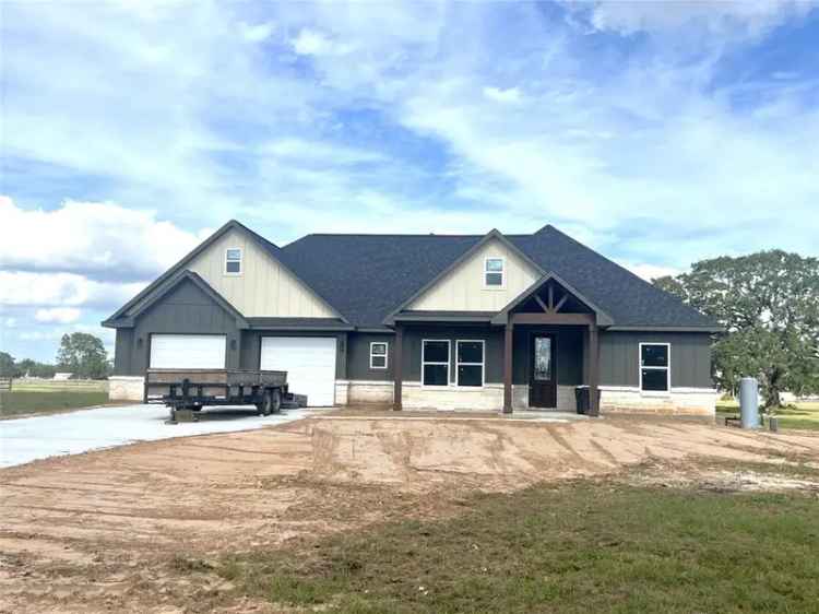 Single-family house For Sale in 1068, Quarter Horse Trail, Texas