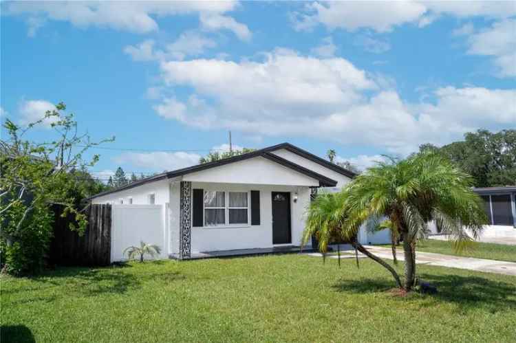 Single-family house For Sale in 1861, Shore Acres Boulevard Northeast, Saint Petersburg, Florida