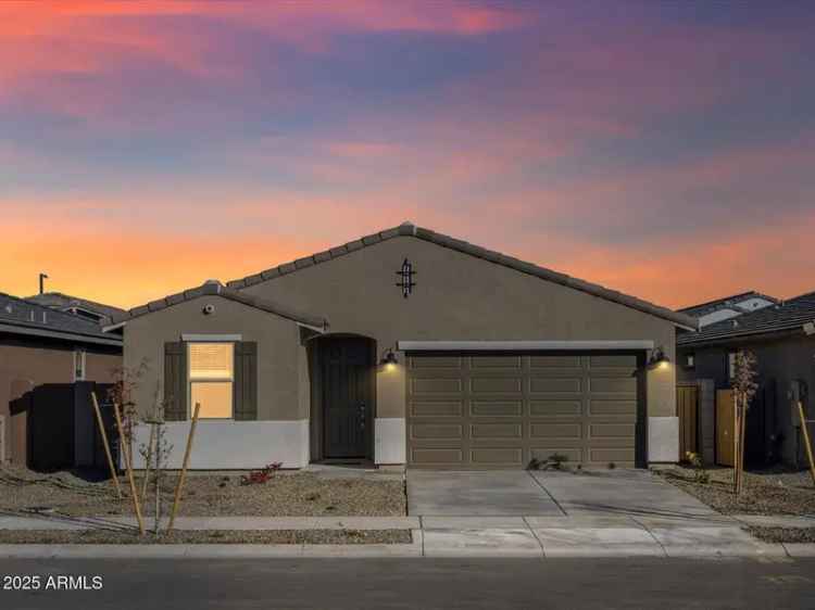 Single-family house For Sale in Surprise, Arizona