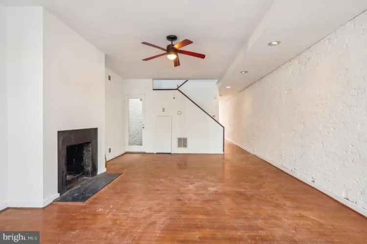 House For Sale in 1213, D Street Northeast, Washington, District of Columbia