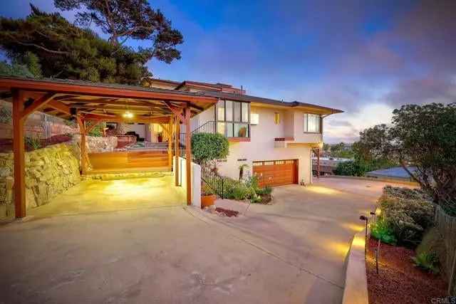 Single-family house For Sale in 2525, Jackson Street, San Diego, California