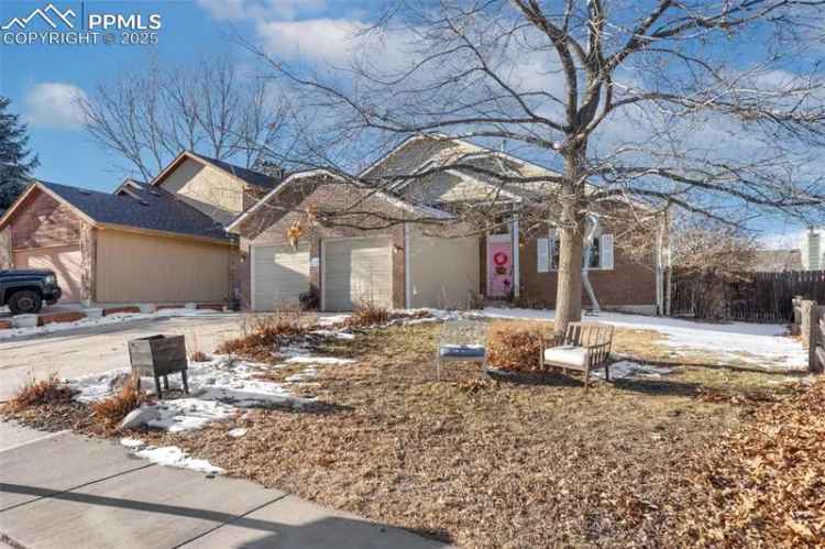 Single-family house For Sale in 3840, Summer Breeze Drive, Colorado Springs, Colorado