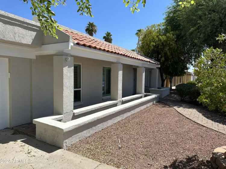 Single-family house For Sale in 3732, East Desert Cove Avenue, Phoenix, Arizona