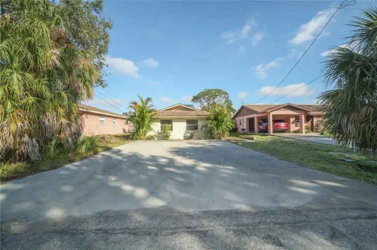 Multi-family house For Sale in 2500, Chilk Avenue, Florida