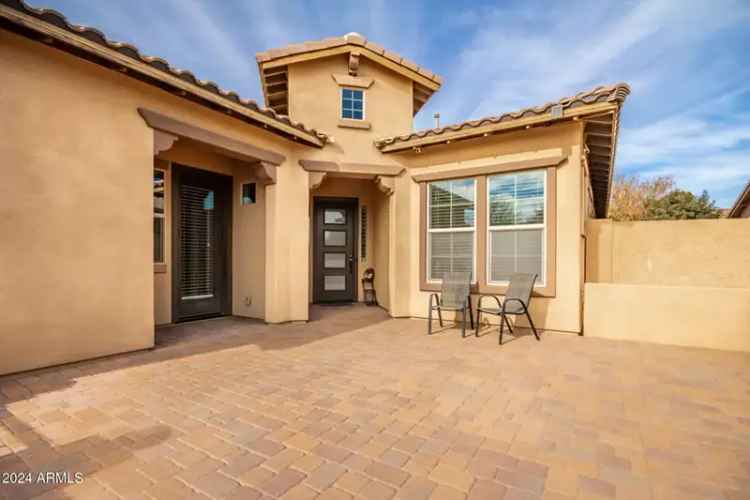 Single-family house For Sale in 3502, East Ironside Lane, Gilbert, Arizona