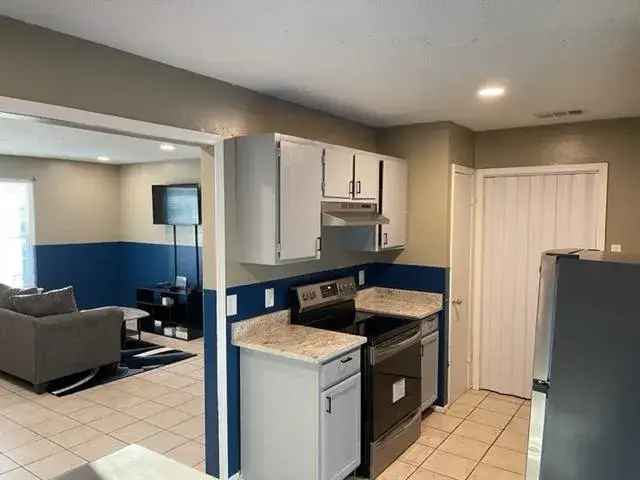 Furnished 2 Bed 2 Bath Apartment Near LSU - Good Credit Required