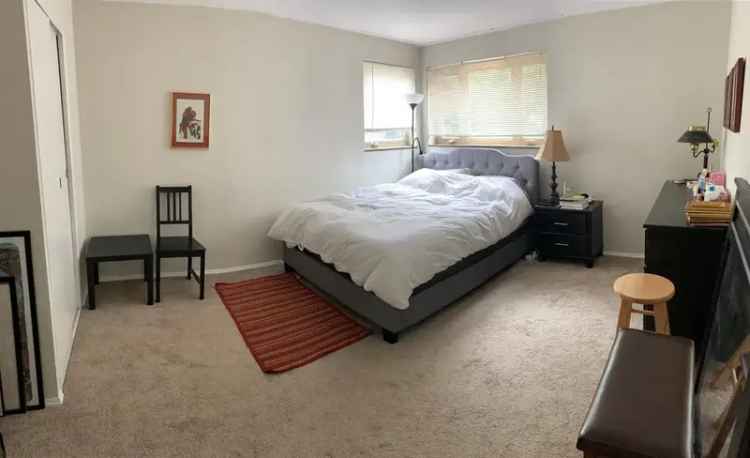 2 BR Apartment for Rent in Mt Lebanon Near Beverly Shops