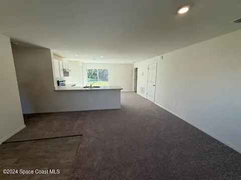 Single-family house For Sale in Palm Bay, Florida