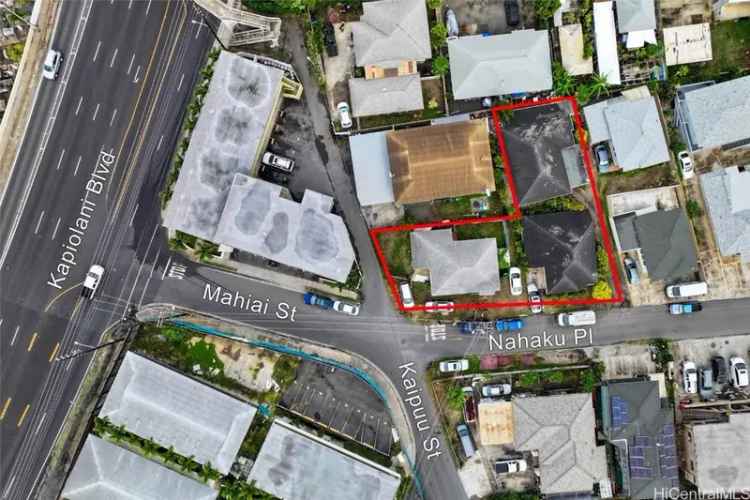 Multi-family house For Sale in 2606, Nahaku Place, Honolulu, Hawaii