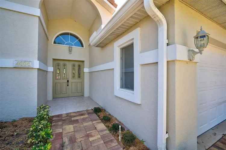 Single-family house For Sale in 4006, Caddie Drive East, Bradenton, Florida