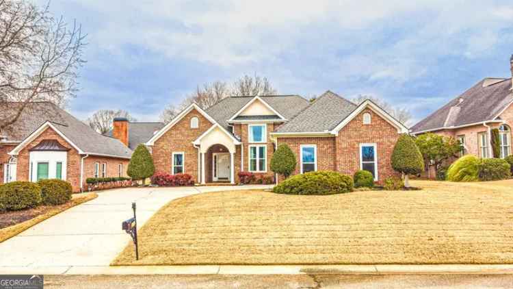 Oakpark Brick Home Near Historic McDonough Square