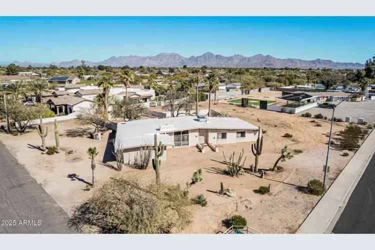 Single-family house For Sale in 8208, East Shea Boulevard, Scottsdale, Arizona