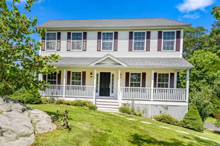 Single-family house For Sale in 155, Buddington Road, Shelton, Connecticut