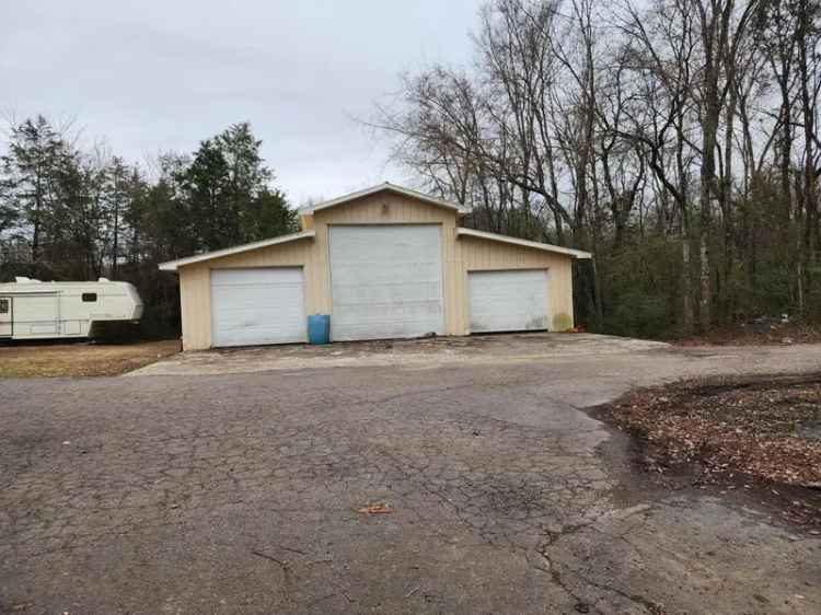 Single-family house For Sale in 1310, North Harmony Road, Clarksville, Arkansas