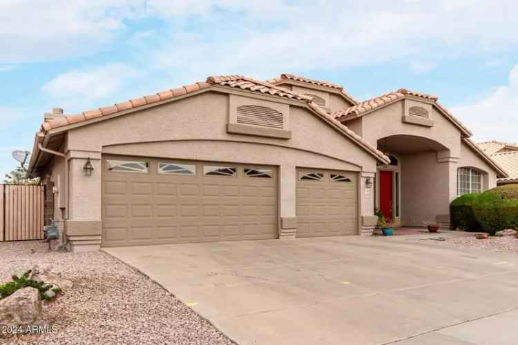 Single-family house For Sale in 1308, East Horseshoe Avenue, Gilbert, Arizona