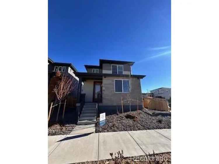 Single-family house For Sale in Aurora, Colorado