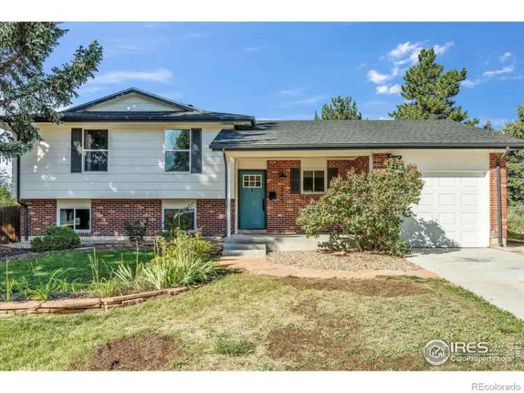 Single-family house For Sale in 1055, Jade Street, Broomfield, Colorado