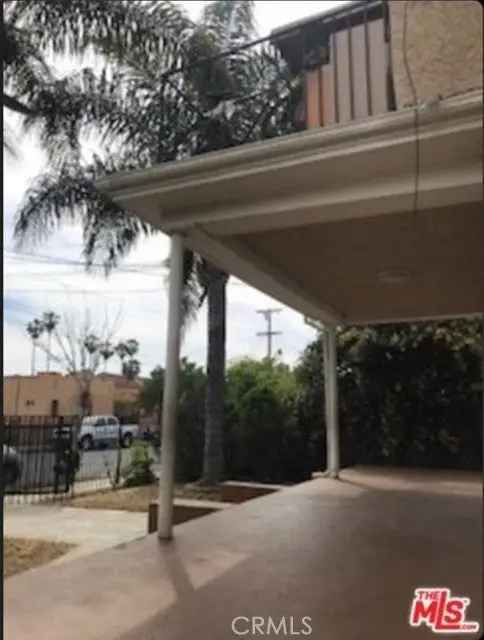 Multi-family house For Sale in Los Angeles, California