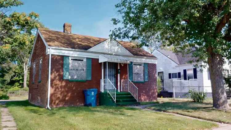 Single-family house For Sale in 2537, Van Buren Place, Gary, Indiana